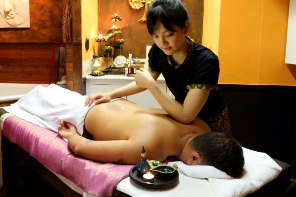 FULL BODY MASSAGE